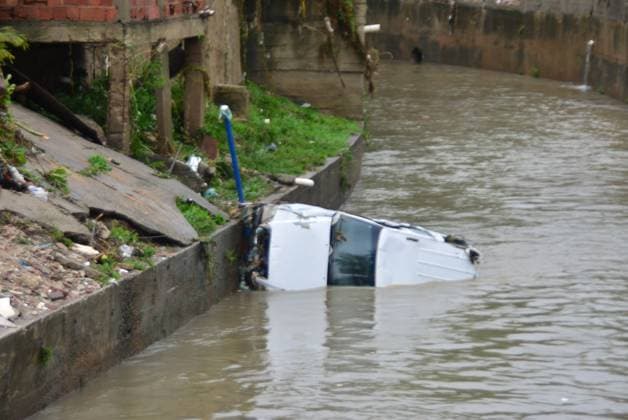 News Themen der Woche KW02 News Bilder des Tages RECORD DATE NOT STATED FLOODING RAIN IN RIO DE JANEIRO RIO DE JANEIRO (RJ), 01 14 2024- FLOODING RAINS RIO DE JANEIRO- Heavy rains since last night (13) caused several floods in neighborhoods in the north of Rio de Janeiro such as Iraja and Rocha Miranda, among others. At the height of Iraja, Av. Brasil is closed with no plans for release. (Foto: Fausto Maia Thenews2 imago images) FLOODING RAIN IN RIO DE JANEIRO  Copyright: xFaustoxMaiax