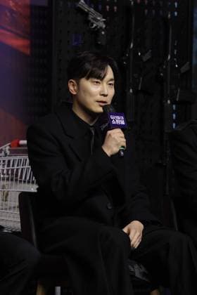 S. Korean actor Seo Hyun-woo S. Korean actor Seo Hyun-woo South Korean actor Seo Hyun-woo, who stars in the new drama A Shop for Killers, an original series by Disney+, speaks during a publicity event in Seoul on Jan. 15, 2024. The first episode of the series will be available on Jan. 17. (Yonhap) 2024-01-15 16:59:31 < 1980-2024 YONHAPNEWS AGENCY. .> ¼­¿ïÆ¯º°½Ã EDITORIAL USE ONLY  Copyright: xx PYH2024011516170034400 YonhapxNewsx yonphotos227281