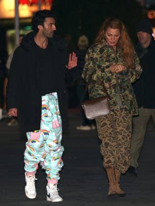 Blake Lively and Justin Baldoni spotted filming a kissing scene at the It Ends With Us set in New Jersey Where: New Jersey, United States When: 12 Jan 2024 Credit: Jose Perez INSTARimages EDITORIAL USE ONLY. NOT FOR USE BY NEWSPAPERS BASED IN THE UK. Copyright: xx 53366305