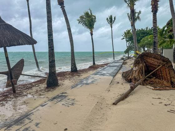 Cyclone bricht ueber Mauritius her, und zerstoert das Resort Beachcomber Paradis Golf und Spa, Travel, 15.01.2024 Le Morne Le Morne Mauritius