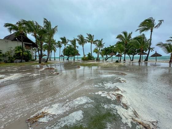 Cyclone bricht ueber Mauritius her, und zerstoert das Resort Beachcomber Paradis Golf und Spa, Travel, 15.01.2024 Le Morne Le Morne Mauritius