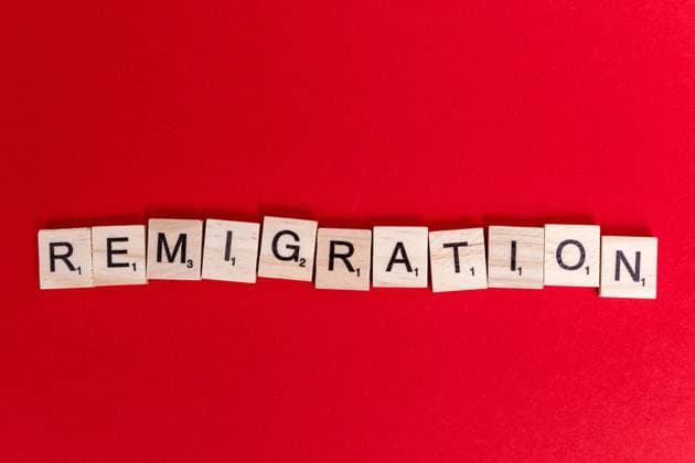Remigration - Unwort des Jahres DEU Deutschland Illustration, 15.01.2024, Remigration - Unwort des Jahres 2023, Symbolfoto. *** Remigration Unword of the Year DEU Germany illustration, 15 01 2024, Remigration Unword of the Year 2023, symbolic photo AF_IMG_23398.jpeg
