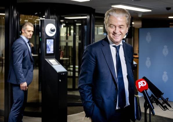 Bilder des Jahres 2024, News 01 Januar News Themen der Woche KW03 News Bilder des Tages THE HAGUE - Geert Wilders (PVV) arrives for follow-up discussions with informant Ronald Plasterk. The political leaders of the four parties PVV, VVD, NSC and BBB continue to talk in The Hague, after meeting for three days on an estate to discuss a possible coalition. ANP REMKO DE WAAL netherlands out - belgium out  Copyright: xx x488680121x originalFilename: 488680121.jpg