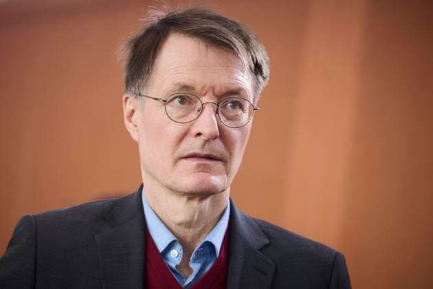 Berlin, Kabinettssitzung der Bundesregierung im Bundeskanzleramt Kabinettssitzung der Bundesregierung am 17.01.2024 im Bundeskanzleramt in Berlin. Im Bild: Karl Lauterbach (Bundesminister für Gesundheit, SPD) Berlin Bundeskanzleramt Berlin Deutschland *** Berlin, Cabinet meeting of the Federal Government at the Federal Chancellery Cabinet meeting of the Federal Government on 17 01 2024 at the Federal Chancellery in Berlin In the picture Karl Lauterbach Federal Minister of Health, SPD Berlin Federal Chancellery Berlin Germany