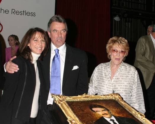 2005 KATHY HUTCHINS HUTCHINS PHOTO ERIC BRAEDEN CELEBRATES 25 YEARS AS ERIC BRAEDEN ON THE YOUNG AND THE RESTLESS LOS ANGELES, CA FEB 1, 2005 MEG BENNETT (HIS FIRST ON AIR WIFE) ERIC BRAEDEN JEANNE COOPER LOS ANGELES CALIFORNIA USA EDITORIAL USE ONLY Copyright: xx KATHYxHUTCHINSx khphotos002654