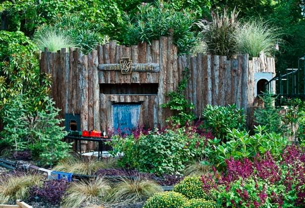 Longwood Gardens Pennsylvania Longwood Gardens model train garden. Kennett Square Pennsylvania United States EDITORIAL USE ONLY Copyright: xJohnxGreimx JohnxGreimx jgrmphotos004073