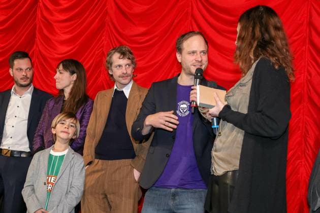 RECORD DATE NOT STATED 17.01.2024, Gartenbaukino, RICKERL MUSIK IS HÖCHSTENS A HOBBY Premiere , Absolutes Premieren Highlight von Adrian Goiginger! im Bild: Agnes Hausmann, David VOODOO JÜRGENS Öllerer, Ben Winkler, Adrian Goiginger, -a d Bühne, RICKERL MUSIK IS HÖCHSTENS A HOBBY Premiere