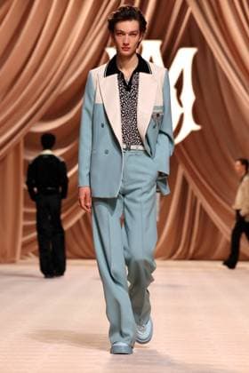 YV - DÃ filÃ de mode Hommes automne-hiver 2024 2025 Amiri lors de la fashion week de Paris DÃ filÃ de mode Hommes automne-hiver 2024 2025 Amiri lors de la fashion week de Paris. Le 18 janvier 2024 Men F W 2024 2025 Amiri fashion show in Paris. On January 18th 2024 Paris France  Copyright: xAgencex xBestimagexAgencex xBestimagex