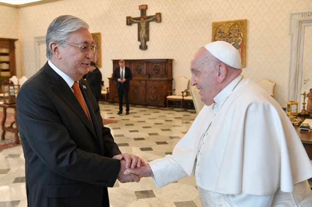 News Themen der Woche KW03 News Bilder des Tages Italy, Rome, Vatican, 2024 1 19.Pope Francis receives in private audience Mr. Kassym-Jomart Tokayev, President of the Republic of Kazakhstan at the Vatican Photograph by Vatican Media Catholic Press Photo s. RESTRICTED TO EDITORIAL USE - NO MARKETING - NO ADVERTISING CAMPAIGNS.  Copyright: xVATICANxMEDIAx xipa-agency.netx xVaticanxMediax IPA_Agency_IPA42802681