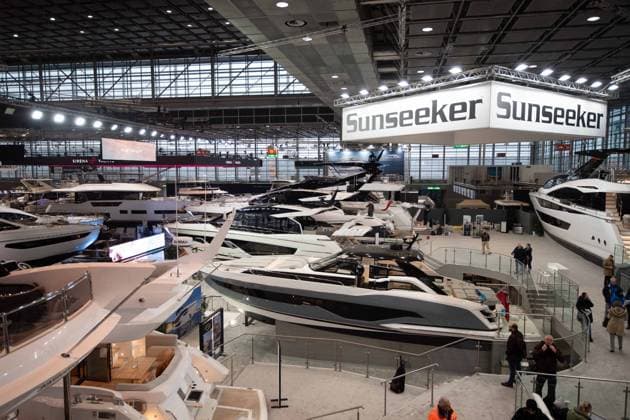News Themen der Woche KW03 Blick in die Halle 6 mit den Superyachten, ausgestellte Yachten, allgemein, feature, Randmotiv, Symbolfoto Messe Boot 2024 in Duesseldorf vom 20. bis 28. Januar 2024, 19.01.2024. *** View into hall 6 with the superyachts, exhibited yachts, general, feature, border motif, symbol photo Messe Boot 2024 in Duesseldorf from January 20 to 28, 2024, 19 01 2024