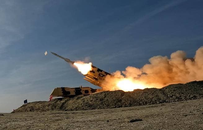 News Themen der Woche KW03 Iran, Militärübung am Persischen Golf January 19, 2024, Undisclosed, Persian Gulf, Iran: A missile being launched during a military drill at an undisclosed location in the Persian Gulf, southern Iran. Undisclosed Iran - ZUMAi98_ 20240119_zih_i98_027 Copyright: xIranianxArmyxOfficex