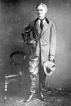 Jefferson Davis This is from a contemporary print of Davis made at the time he was in jail after the war. The suit is what he was wearing when captured. George Julian Zolnay used this photo as a model for the statue on Davis s grave. EDITORIAL USE ONLY Copyright: xx MES16099 x picturehistory004829