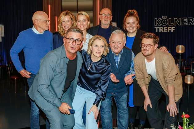 Entertainment Themen der Woche KW03 Günter Wallraff, Hans Sigl, Nicole Staudinger, Judith Rakers, Susan Link, Peter Lohmeyer, Horst Freckmann, Stefanie Reinsperger und Volker Wittkamp bei der Aufzeichnung der WDR-Talkshow Kölner Treff im WDR Studio BS 3. Köln, 19.01.2024 *** Günter Wallraff, Hans Sigl, Nicole Staudinger, Judith Rakers, Susan Link, Peter Lohmeyer, Horst Freckmann, Stefanie Reinsperger and Volker Wittkamp at the recording of the WDR talk show Kölner Treff in WDR Studio BS 3 Cologne, 19 01 2024 Foto:xR.xSchmiegeltx xFuturexImagex koelner_treff1901_4107