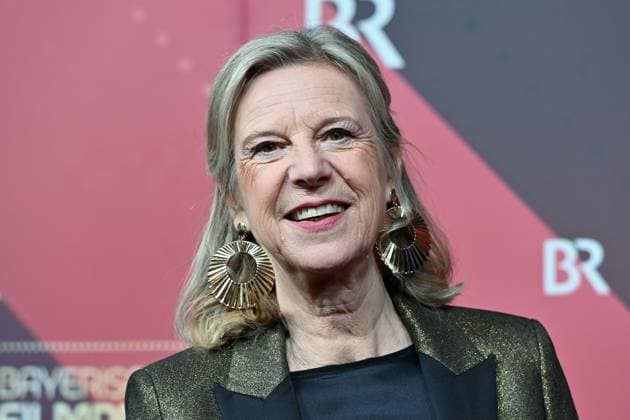 Dr. Katja WILDERMUTH (Intendantin Bayerischer Rundfunk,BR), Einzelbild,angeschnittenes Einzelmotiv,Portraet,Portrait,Porträt. Roter Teppich,Red Carpet,Bayerischer Filmpreis 2023 am 19.09.2024 im Prinzregententheater in Muenchen.