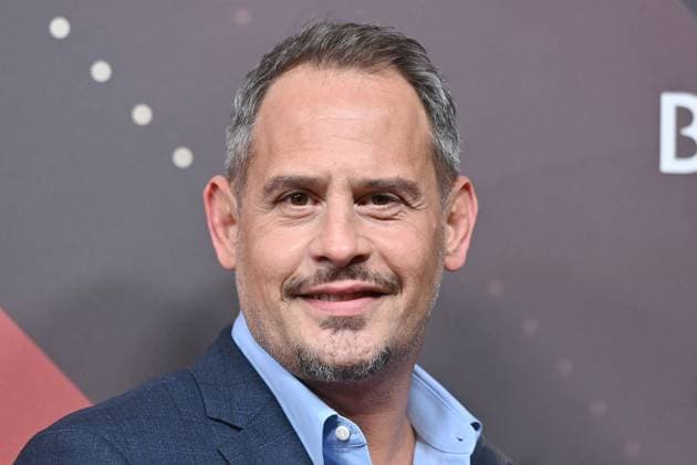 Moritz Bleibtreu (Schauspieler), Einzelbild,angeschnittenes Einzelmotiv,Portraet,Portrait,Porträt. Roter Teppich,Red Carpet,Bayerischer Filmpreis 2023 am 19.09.2024 im Prinzregententheater in Muenchen.