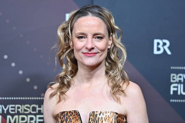 Anne Ratte-Polle (Schauspielerin), Einzelbild,angeschnittenes Einzelmotiv,Portraet,Portrait,Porträt. Roter Teppich,Red Carpet,Bayerischer Filmpreis 2023 am 19.09.2024 im Prinzregententheater in Muenchen.
