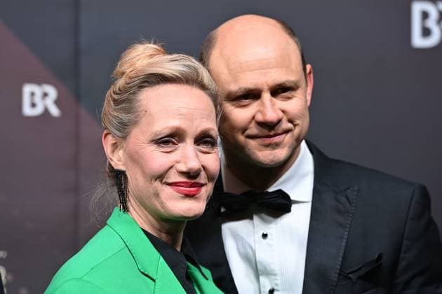 Anna Schudt und Moritz Fuehrmann. Roter Teppich,Red Carpet,Bayerischer Filmpreis 2023 am 19.09.2024 im Prinzregententheater in Muenchen.
