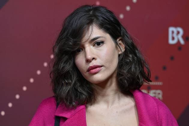 Jasmin Gassmann (Jasmin Lord) ,Schauspielerin, Einzelbild,angeschnittenes Einzelmotiv,Portraet,Portrait,Porträt. Roter Teppich,Red Carpet,Bayerischer Filmpreis 2023 am 19.09.2024 im Prinzregententheater in Muenchen.