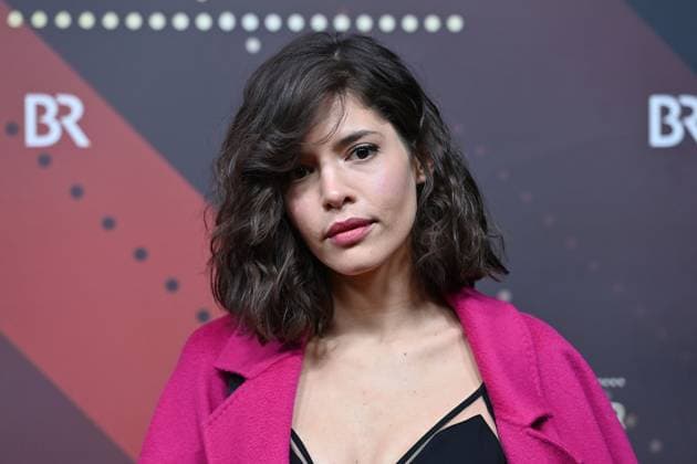Jasmin Gassmann (Jasmin Lord) ,Schauspielerin, Einzelbild,angeschnittenes Einzelmotiv,Portraet,Portrait,Porträt. Roter Teppich,Red Carpet,Bayerischer Filmpreis 2023 am 19.09.2024 im Prinzregententheater in Muenchen.