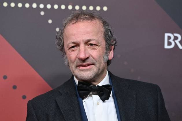 Max SCHMIDT (Schauspieler und Fernsehmoderator), Einzelbild,angeschnittenes Einzelmotiv,Portraet,Portrait,Porträt. Roter Teppich,Red Carpet,Bayerischer Filmpreis 2023 am 19.09.2024 im Prinzregententheater in Muenchen.