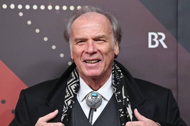 Wolfgang FIEREK (Schauspieler), Einzelbild,angeschnittenes Einzelmotiv,Portraet,Portrait,Porträt. Roter Teppich,Red Carpet,Bayerischer Filmpreis 2023 am 19.09.2024 im Prinzregententheater in Muenchen.