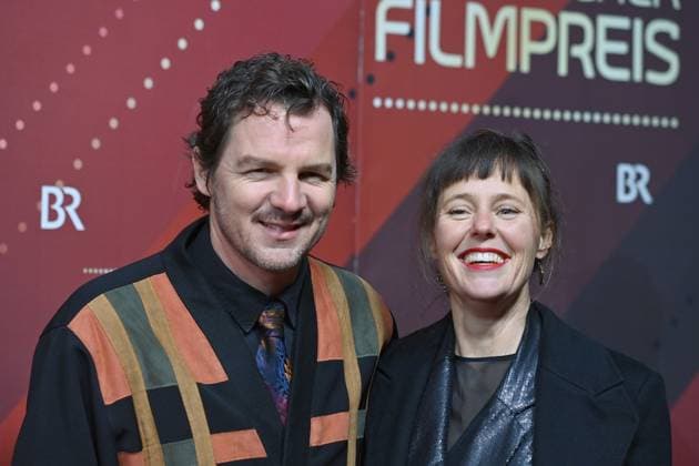 Felix Klare (Schauspieler) mit Zora Thiessen (Schauspielerin). Roter Teppich,Red Carpet,Bayerischer Filmpreis 2023 am 19.09.2024 im Prinzregententheater in Muenchen.