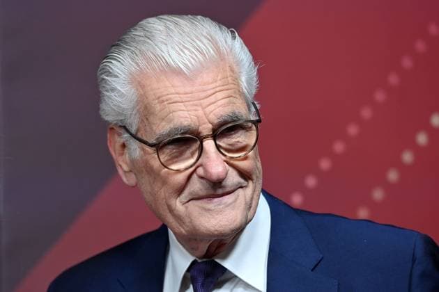 Sky Du Mont (Schauspieler), Einzelbild,angeschnittenes Einzelmotiv,Portraet,Portrait,Porträt. Roter Teppich,Red Carpet,Bayerischer Filmpreis 2023 am 19.09.2024 im Prinzregententheater in Muenchen.