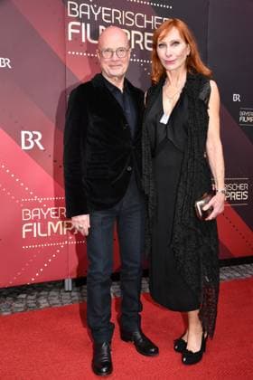 Andrea Sawatzki mit Ehemann Verleihung des Bayerischen Filmpreis Prinzregenten Theater München 19. Januar 2024