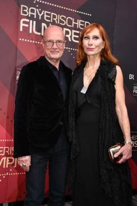 Andrea Sawatzki mit Ehemann Verleihung des Bayerischen Filmpreis Prinzregenten Theater München 19. Januar 2024