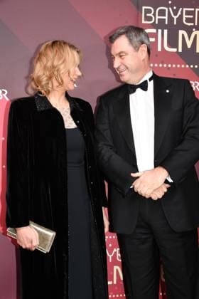 Veronica Ferres und Markus Söder Verleihung des Bayerischen Filmpreis Prinzregenten Theater München 19. Januar 2024