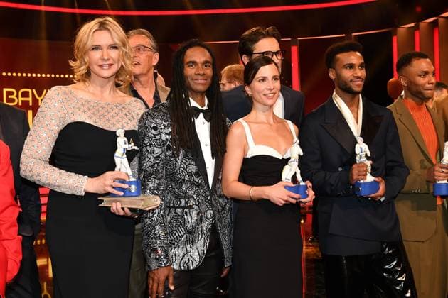 Veronica Ferres, Fabrice Morvan, Aylin Tezel, Simon Verhoeven und Tina Njie Verleihung des Bayerischen Filmpreis Party Preisträger Prinzregenten Theater München 19. Januar 2024
