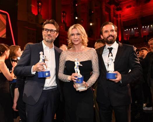 Simon Verhoeven, Veronica Ferres und Quirin Berg Verleihung des Bayerischen Filmpreis Party Preisträger Prinzregenten Theater München 19. Januar 2024
