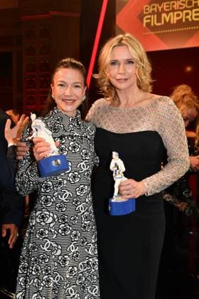 Hannah Herzsprung und Veronica Ferres Verleihung des Bayerischen Filmpreis Party Preisträger Prinzregenten Theater München 19. Januar 2024