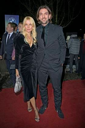 Tina Kaiser und Max Wiedemann bei der Verleihung des 45. Bayerischen Filmpreises 2023 im Prinzregententheater. München, 19.01.2024