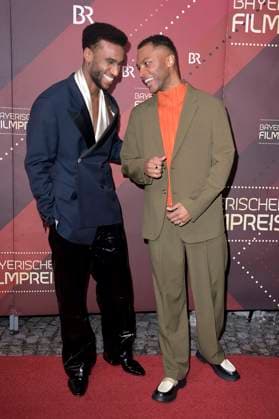 Tijan Njie und Elan Ben Ali bei der Verleihung des 45. Bayerischen Filmpreises 2023 im Prinzregententheater. München, 19.01.2024