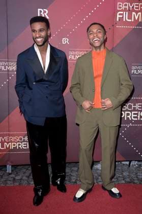 Tijan Njie und Elan Ben Ali bei der Verleihung des 45. Bayerischen Filmpreises 2023 im Prinzregententheater. München, 19.01.2024