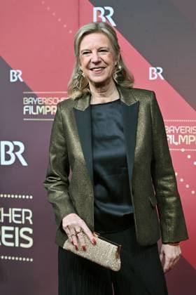 Dr. Katja WILDERMUTH (Intendantin Bayerischer Rundfunk,BR), Einzelbild,angeschnittenes Einzelmotiv,Halbfigur,halbe Figur. Roter Teppich,Red Carpet,Bayerischer Filmpreis 2023 am 19.09.2024 im Prinzregententheater in Muenchen.