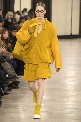 DÃ filÃ Songzio Collection Homme PrÃªt-Ã -Porter Automne Hiver 2024 lors de la Fashion Week de Paris (PFW) DÃ filÃ Songzio Collection Homme PrÃªt-Ã -Porter Automne Hiver 2024-2025 lors de la Fashion Week de Paris (PFW), Ã Paris, France, le 19 janvier 2024. Songzio Men s Fashion Show, Fall-Winter 2024 2025 Collection as part of Paris Fashion Week, France, on January 19, 2024. Paris France  Copyright: xAgencex xBestimagexAgencex xBestimagex