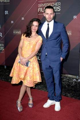 Maya Haddad und Jonathan Müller bei der Verleihung des 45. Bayerischen Filmpreises 2023 im Prinzregententheater. München, 19.01.2024