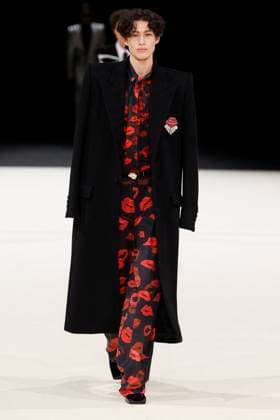 DÃ filÃ Balmain Collection Homme PrÃªt-Ã -Porter Automne Hiver 2024-2025 lors de la Fashion Week de Paris (PFW) DÃ filÃ Balmain Collection Homme PrÃªt-Ã -Porter Automne Hiver 2024-2025 lors de la Fashion Week de Paris (PFW), Ã Paris, France, le 19 janvier 2024. Balmain Men s Fashion Show, Fall-Winter 2024 2025 Collection as part of Paris Fashion Week, France, on January 19, 2024. Paris France  Copyright: xAgencex xBestimagexAgencex xBestimagex
