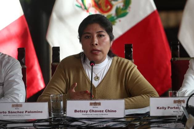 ElComercioPeru LIMA 01 DE DICIEMBRE DEL 2022 CONFERENCIA DE PRENSA DE LA PRESIDENTA DEL CONSEJO DE MINISTROS BETSSY CHAVEZ JUNTO A LOS DEMAS MINISTROS DE ESTADO EN EL SALON TUPAC AMARU DE PALACIO DE GOBIERNO. LIMA LIMA PERU EDITORIAL USE ONLY