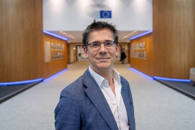 BRUSSELS - Portrait of MEP Bas Eickhout (GroenLinks), who has been nominated as party leader for GroenLinks-PvdA in the upcoming elections for the European Parliament. ANP JONAS ROOSENS netherlands out - belgium out  Copyright: xx x489206899x originalFilename: 489206899.jpg