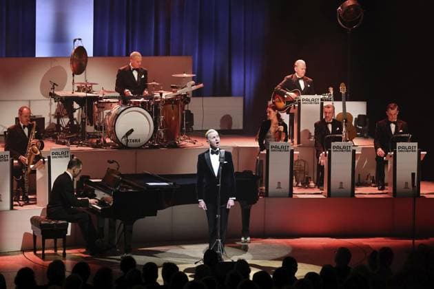 Entertainment Themen der Woche KW04 Entertainment Bilder des Tages Auftritt mit dem Palastorchester - Max Raabe fragt in der Philharmonie - Wer hat hier schlechte Laune ** NUR FÜR REDAKTIONELLE ZWECKE ** EDITORIAL USE ONLY **<p>Max Rabe und das Palastorchester mit dem Programm Wer hat hier schlechte Laune? am 22. Januar 2024 in der Philharmonie in Essen. Deutschland NRW Esssen Copyright: ChristofxKöpsel *** Performance with the Palastorchester Max Raabe asks in the Philharmonie Whos in a bad mood here FOR EDITORIAL PURPOSES ONLY p Max Rabe and the Palastorchester with the program Whos in a bad mood here on January 22, 2024 at the Philharmonie in Essen Germany NRW Esssen Copyright ChristofxKöpsel Copyright: ChristofxKöpsel doc7ttefl20spj13v54d7gk ,EDITORIAL USE ONLY