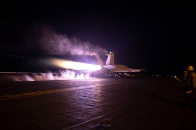 News Themen der Woche KW04 News Bilder des Tages RECORD DATE NOT STATED 261848.jpg The US and UK carried out additional strikes against Houthi targets in Yemen on Monday January 22, 2024, marking the eighth round of attacks by the US military on the rebels EDITORIAL USE ONLY  Copyright: xx 261848 x eyepress123179
