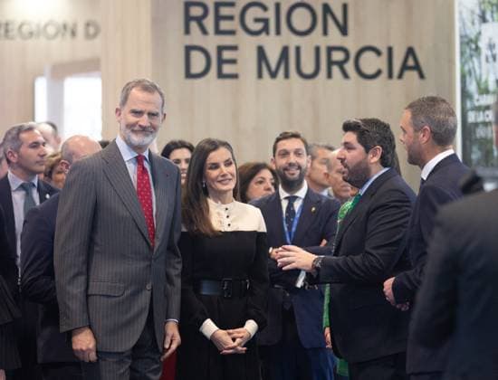Entertainment Themen der Woche KW04 Royals At Tourism Fair - Madrid (L-R) King Felipe VI and Queen Letizia and the President of the Region of Murcia, Fernando Lopez Miras, at the stand of the Region of Murcia, during the 44th edition of the International Tourism Fair, Fitur 2024, at IFEMA Madrid, January 24, 2024, in Madrid, Spain. Fitur is the premier annual event for global tourism professionals and the leading trade fair for inbound and outbound markets in Ibero-America. The 2024 edition has Ecuador as a partner country and the presence of the tourism offer of more than 130 countries. It is a five-day event (January 24-28) that brings together in the same space both tourism professionals and those interested in the latest trends in the sector, as well as the general publi  Copyright: xEuropaxPress ABACAx