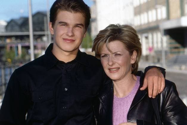 Carmen Nebel, deutsche Fernsehmoderatorin, und Sohn Gregor Nebel, Deutschland 2000. Deutschland Copyright: xUnitedxArchivesx xAlexanderxStingl STI_8700000296 EDITORIAL USE ONLY