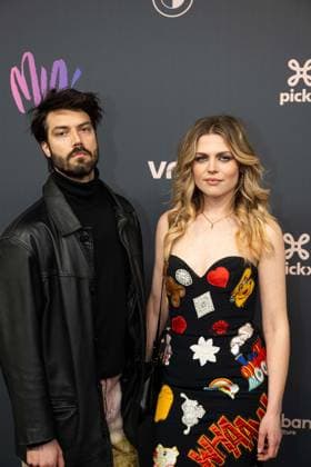 musician Jasper Maekelberg and singer Billie Leyers pictured on the red carpet at the 16th edition of the MIA s (Music Industry Award) award show, in Antwerp, Wednesday 24 January 2024. The Music Industry Awards are the Flemish Music prizes handed out by the VRT and VI.BE.  JONASxROOSENS 84571890