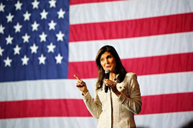 News Themen der Woche KW04 News Bilder des Tages Republican presidential hopeful former Gov. Nikki Haley addresses a crowd of supporters at the Embassy Suites in North Charleston, South Carolina on Wednesday, January 24, 2024.  CHS20240124006 RichardxEllis