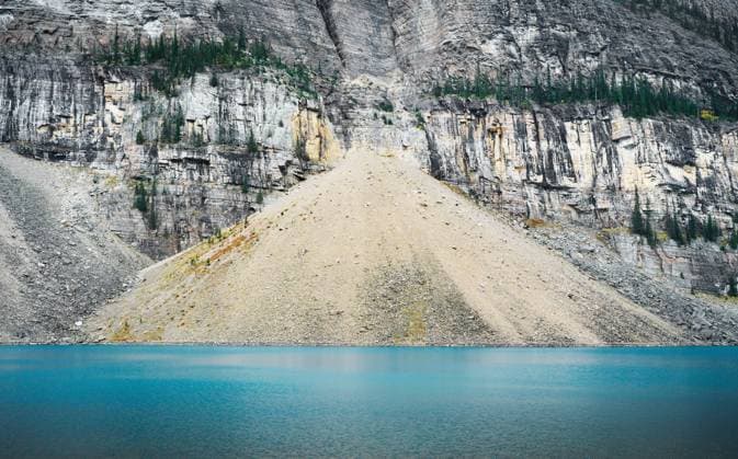Creative Highlights World Moren Lake, Kanadische Rocky Mountains, Alberta Kanada *** Moren Lake, Canadian Rocky Mountains, Alberta Canada Copyright: imageBROKER/ xLoredanaxDexSole ibllld10100331.jpg
