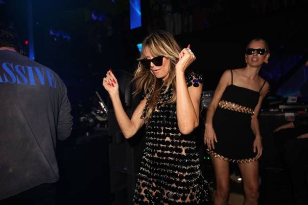 Entertainment Themen der Woche KW04 Heidi Klum, Karolina Kurkova and Tiesto spotted at LIV Featuring: Heidi Klum & Karolina Kurkova Where: Miami, Florida, United States When: 26 Jan 2024 Credit: Seth Browarnik INSTARimages EDITORIAL USE ONLY. NOT FOR USE BY NEWSPAPERS BASED IN THE UK. Copyright: xx 53402159